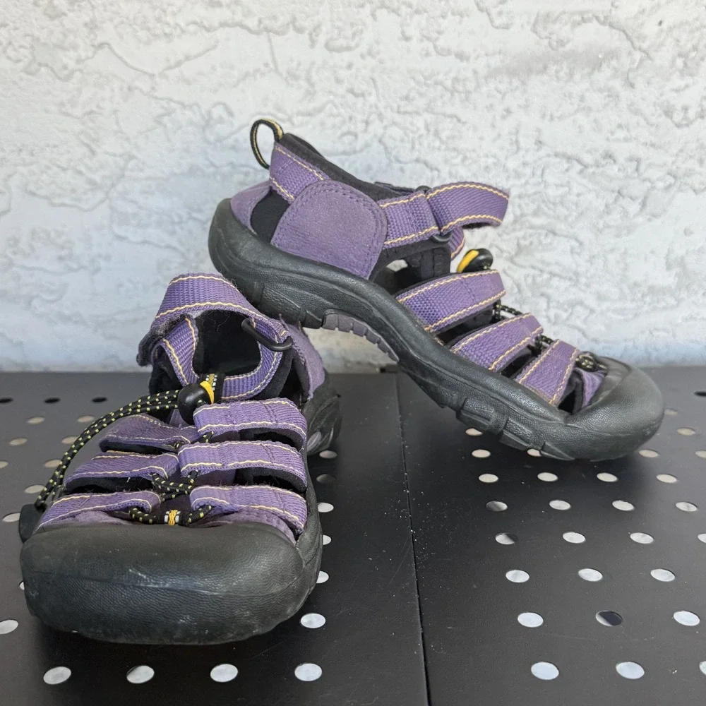 Keen Waterproof Newport Sandals Youth 2.5 Purple‎ Outdoor Hiking READ